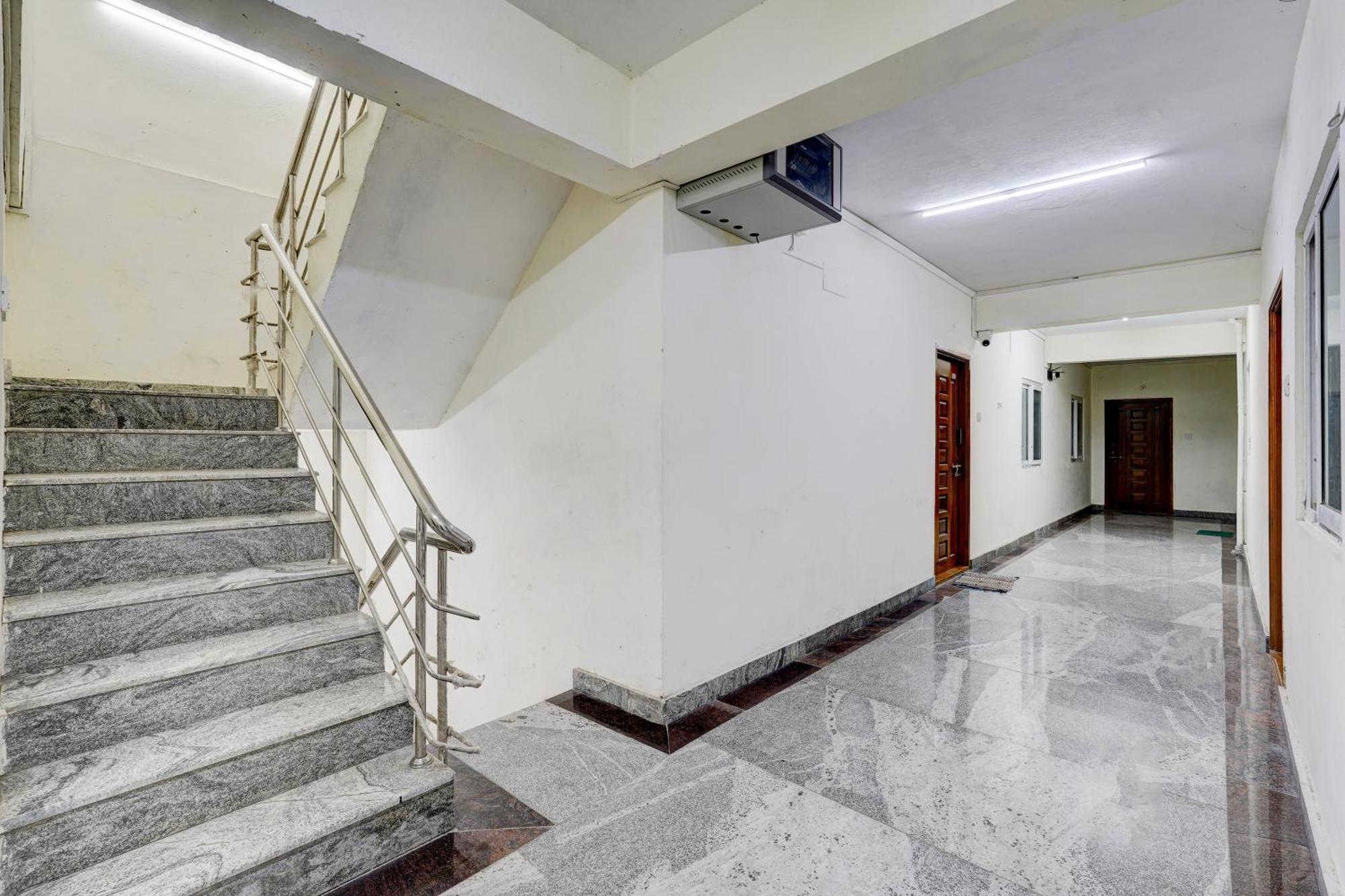 Collection O Sithalapakkam Medavakkam Formerly Srinivasa Residency Chennai Luaran gambar
